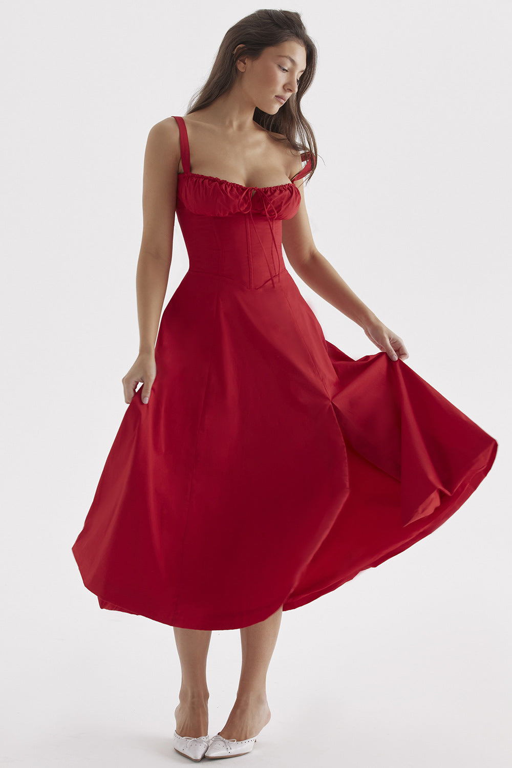 Damenkleid mit Blumenmuster und verstellbaren Trägern | Ideal für den Sommer