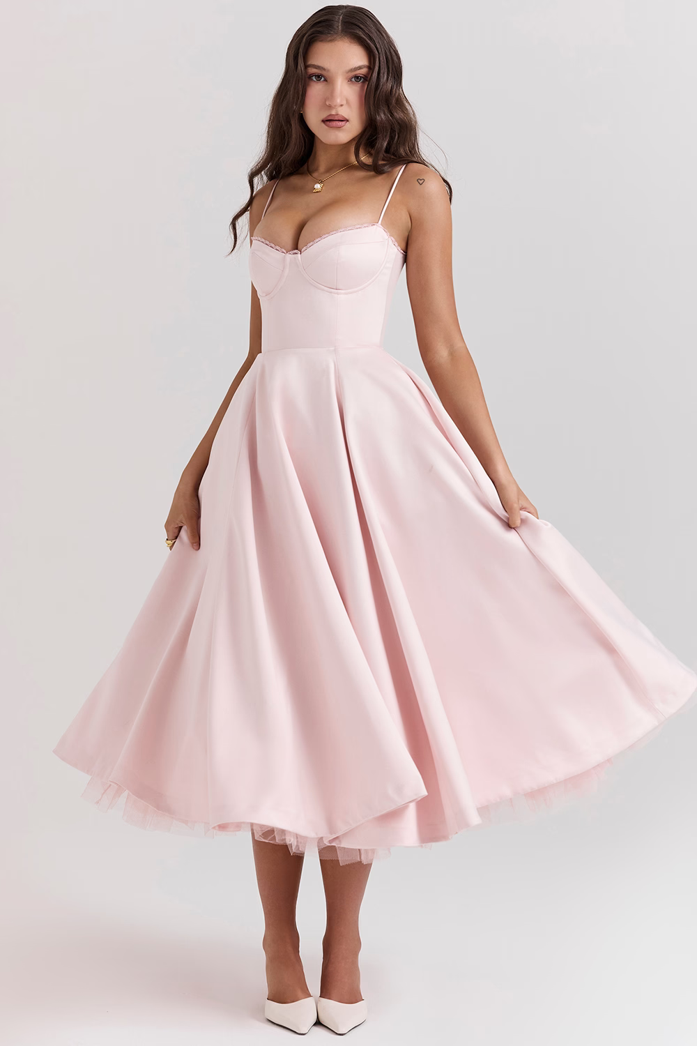 Midi-Kleid mit lockerem Schnitt aus hochwertigem Stoff | Ideal für den Sommer