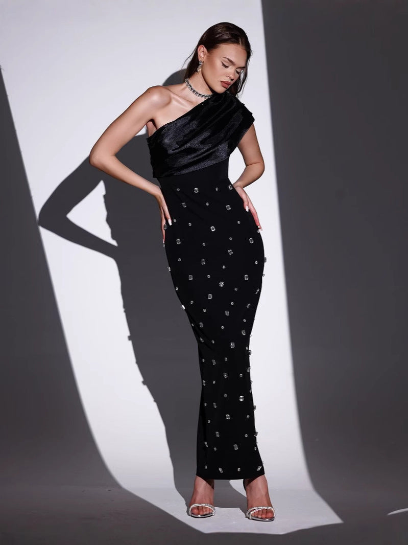 Off-Shoulder Abendkleid mit langen Ärmeln | Ideal für Herbst und Winter
