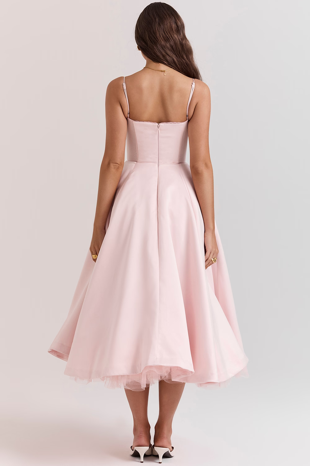 Midi-Kleid mit lockerem Schnitt aus hochwertigem Stoff | Ideal für den Sommer