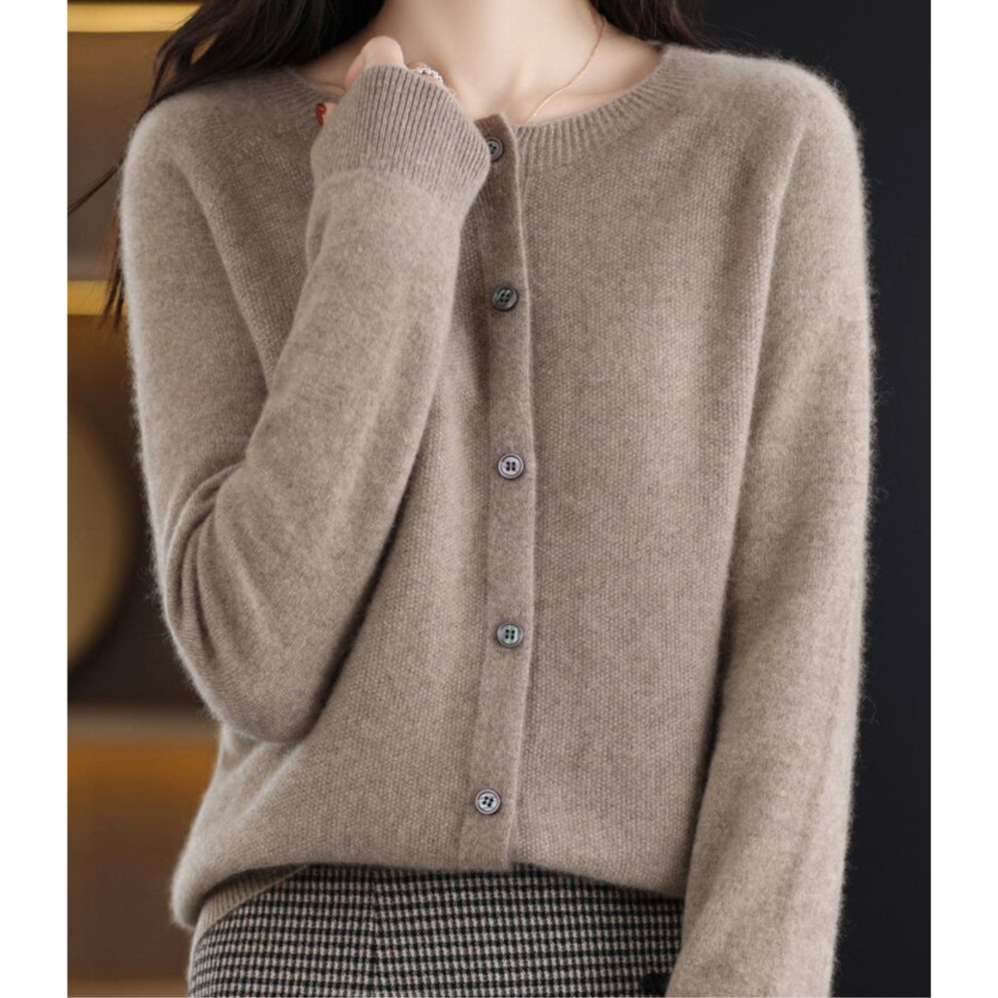 Weiche Strickjacke mit Rundhalsausschnitt | Ideal für Herbst und Winter