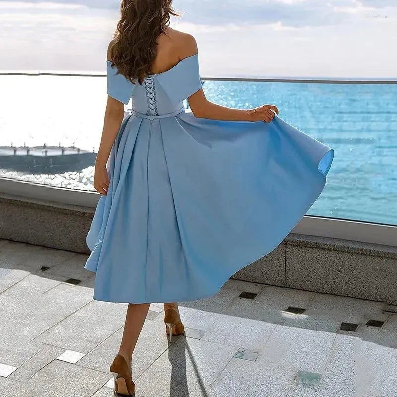 Strapless Satin Midi Kleid mit Fließendem Schnitt | Ideal für den Sommer