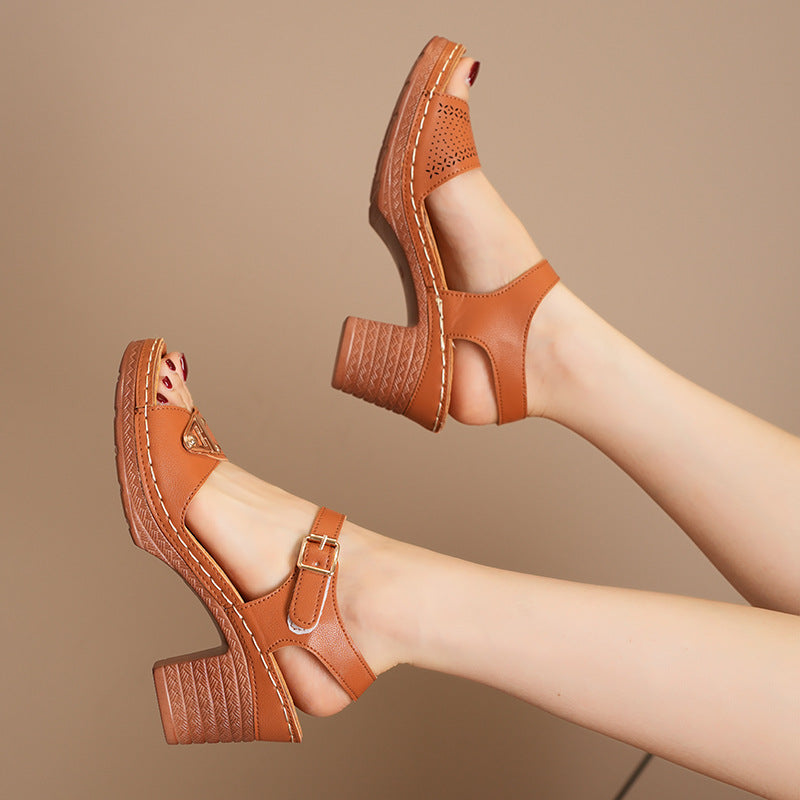 Sandalen mit Schnallenriemen und Chunky-Absatz | Ideal für den Sommer