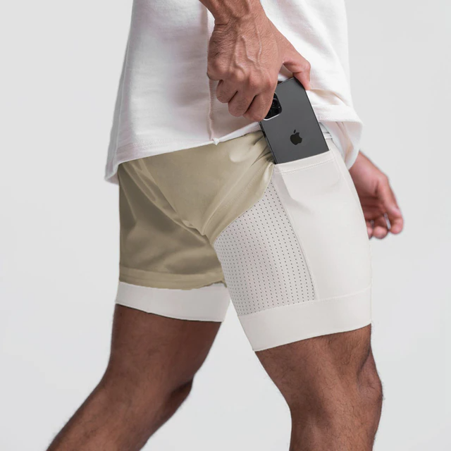 Leichte Fitness-Shorts mit Innenkompression & Taschen – Atmungsaktiv & Flexibel – Ideal für Sommer