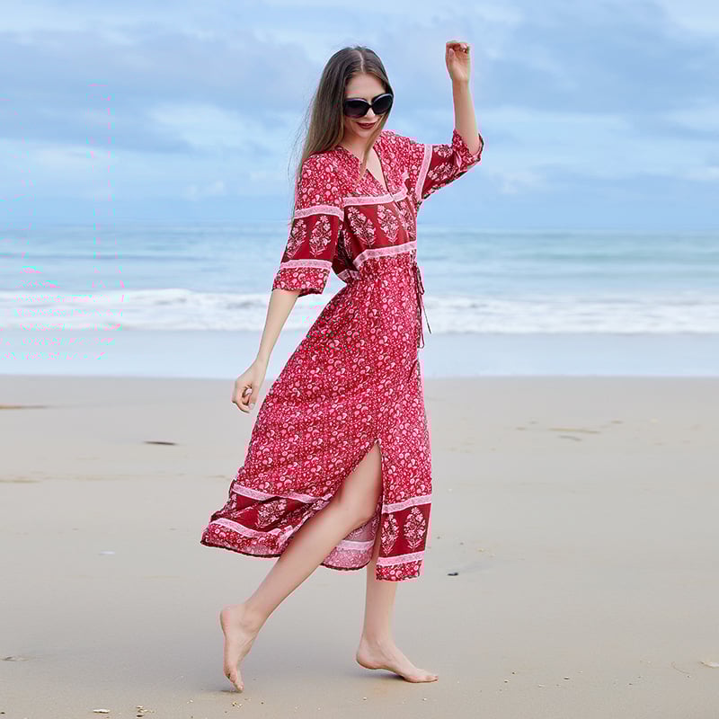 Langärmliges Plus-Size-Kleid mit Blumenmuster und V-Ausschnitt | Ideal für Frühling und Herbst