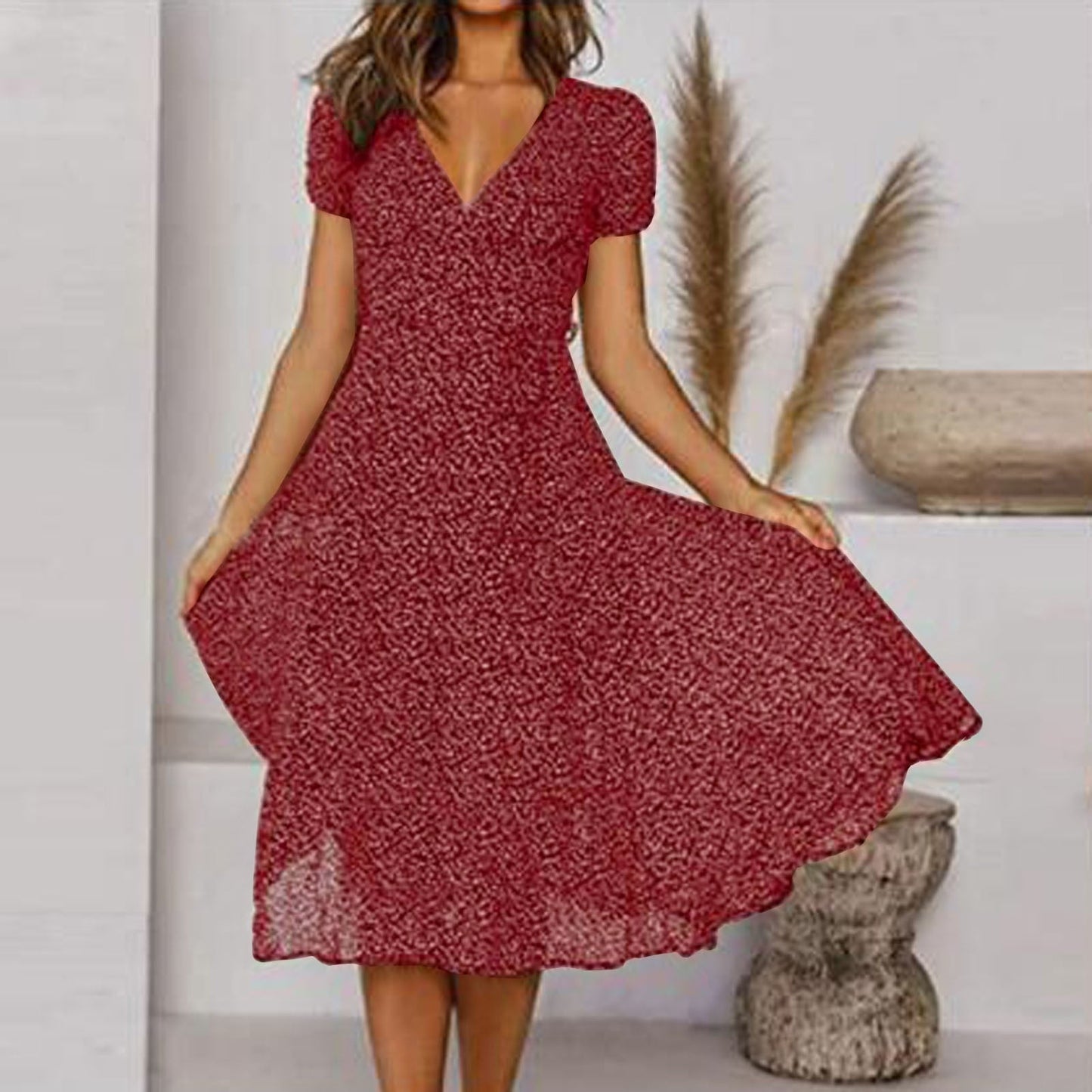 A-Linien-Kleid mit V-Ausschnitt und Fließendem Rock | Ideal für Frühling und Sommer