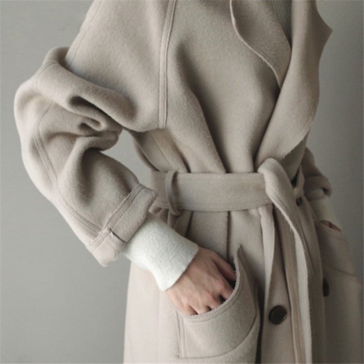 Mittellanger Damen-Wollmantel mit Gürtel | Beidseitig tragbar | Ideal für Herbst & Winter
