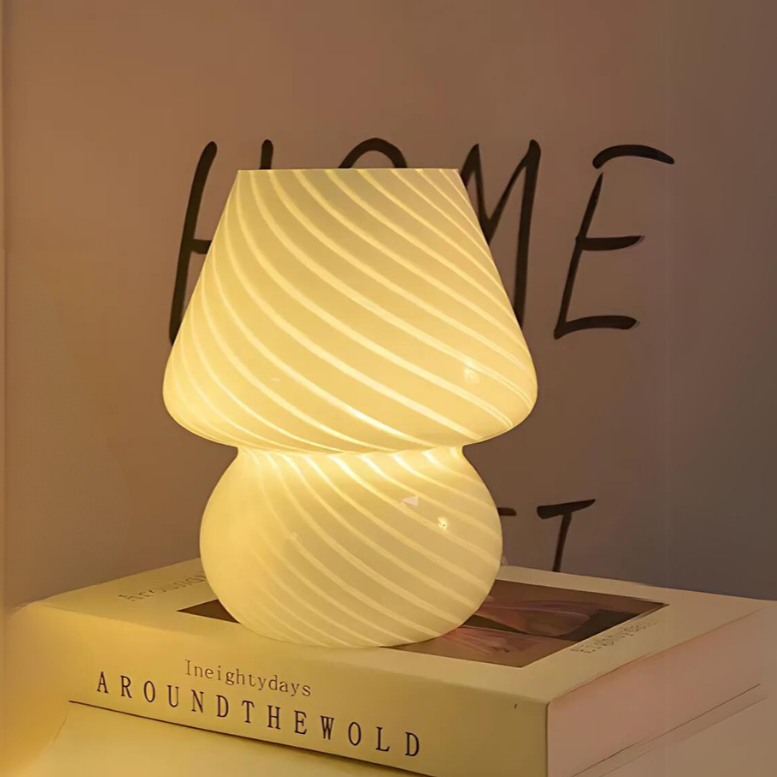 Dekorative Glas-Tischlampe für sanfte Beleuchtung
