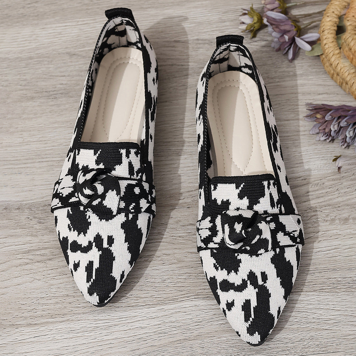 Spitzzehige Ballerinas mit Schleife und Mesh-Obermaterial | Ideal für Frühling und Sommer