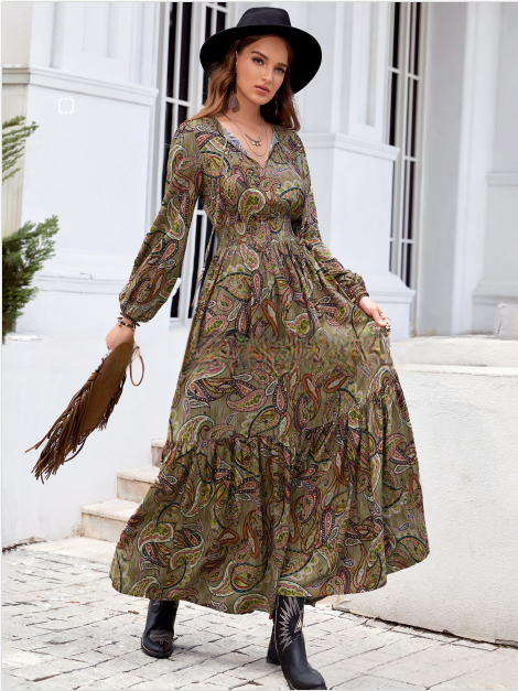 Boho-Maxikleid mit Smock-Taille, floralem Muster und langen Ärmeln | Ideal für Frühling und Herbst