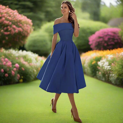 Strapless Satin Midi Kleid mit Fließendem Schnitt | Ideal für den Sommer