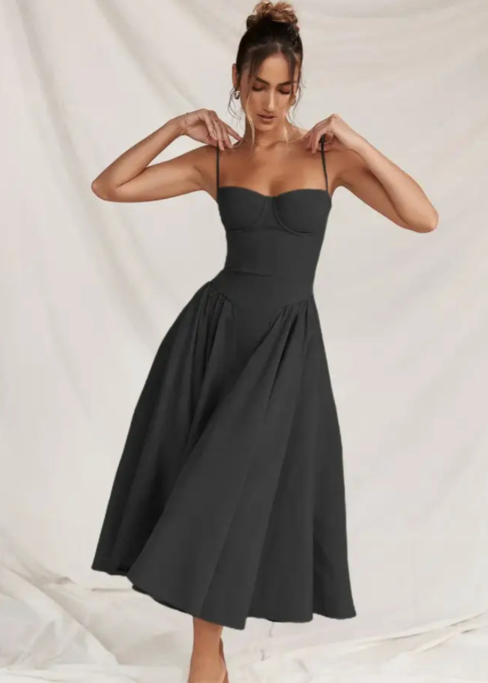 Schulterfreies Midikleid mit fließendem Stoff | Perfekt für Frühling & Sommer