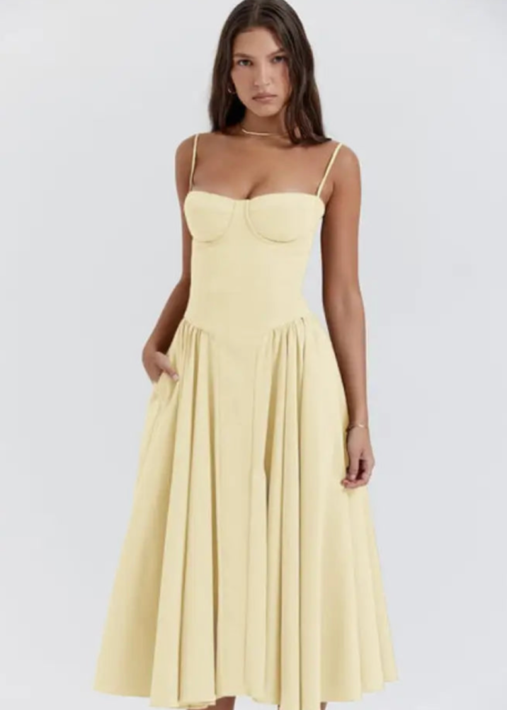 Schulterfreies Midikleid mit fließendem Stoff | Perfekt für Frühling & Sommer