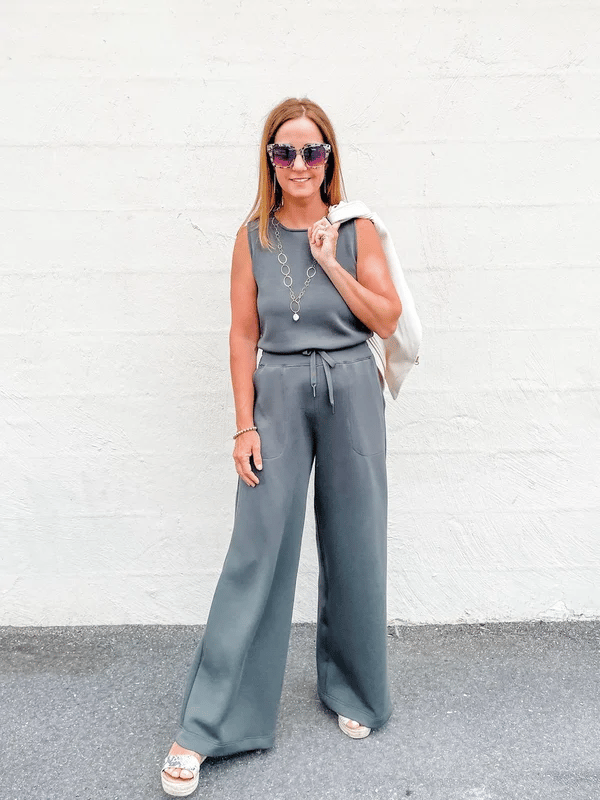 Delaney - Weit geschnittener ärmelloser Jumpsuit