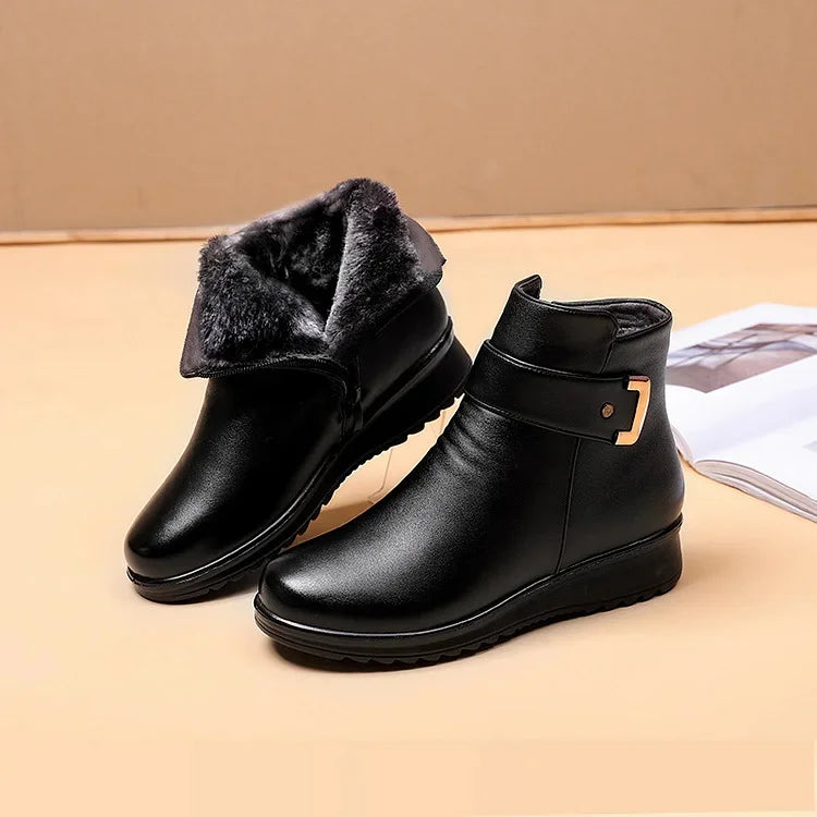 Isolierte Winterstiefel für Damen aus wasserdichtem Leder mit Kunstfellfutter und rutschfester Sohle | Ideal für Herbst/Winter