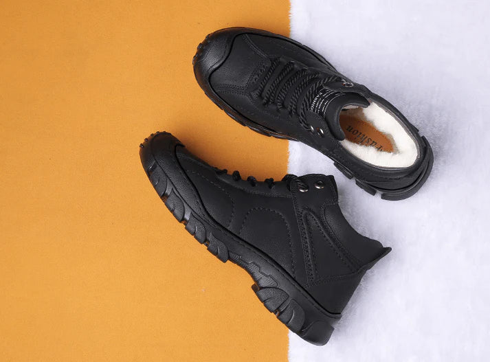 Robuste und warme Winterschuhe mit rutschfester Sohle und Schutz vor Kälte | Ideal für den Winter