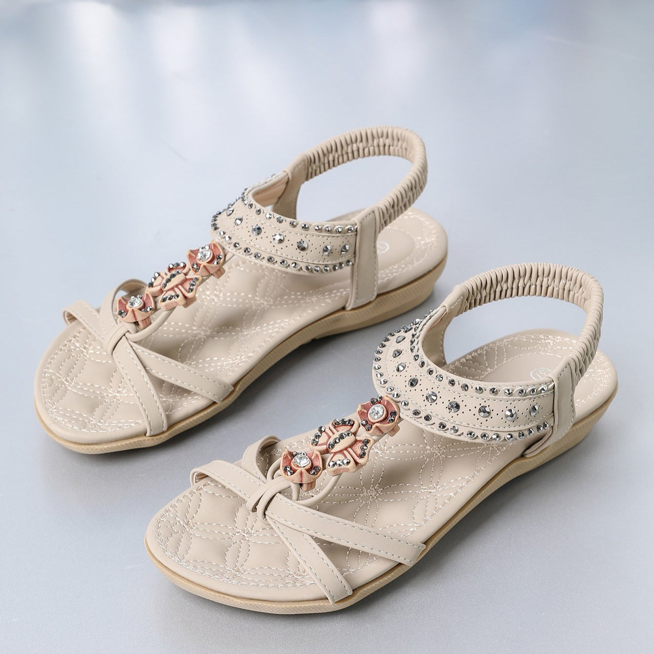 Damen-Flachsandalen mit Strassverzierung und Elastikband | Ideal für den Sommer