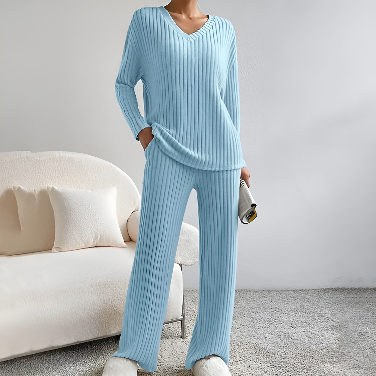 Zweiteiliges Strick-Set mit V-Ausschnitt Pullover & Hose | Ideal für Herbst & Winter