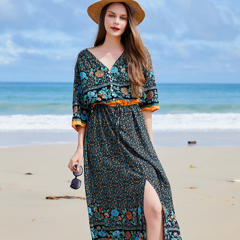 Langärmliges Plus-Size-Kleid mit Blumenmuster und V-Ausschnitt | Ideal für Frühling und Herbst