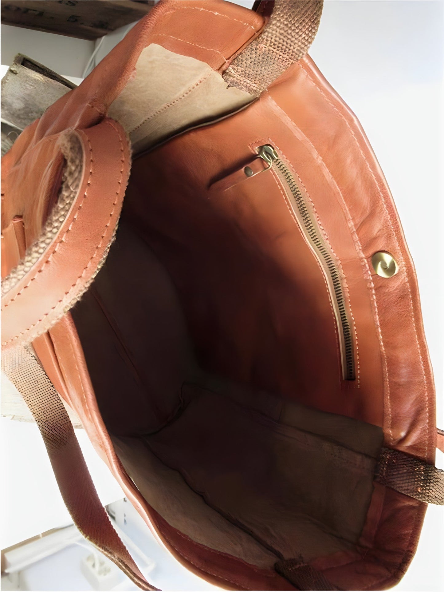 Geräumige Tasche mit Reißverschluss | Ideal für den Sommer