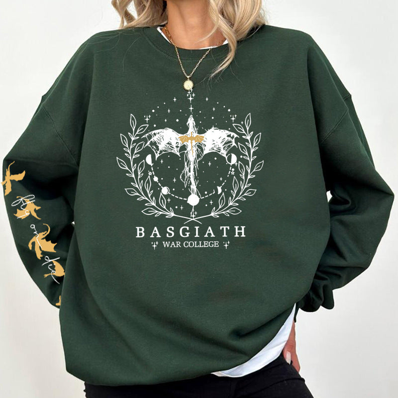 Dunkelgrüner Pullover mit Basgiath War College-Logo, Drachenmotiv und Blattverzierungen. Ideal für Fantasy-Fans und modische Streetwear.