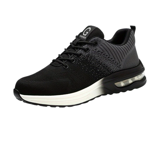 Schwarzer Herren-Sneaker mit weißer Sohle, atmungsaktivem Mesh-Obermaterial und Luftpolsterung. Ideal für Sport und Freizeit.