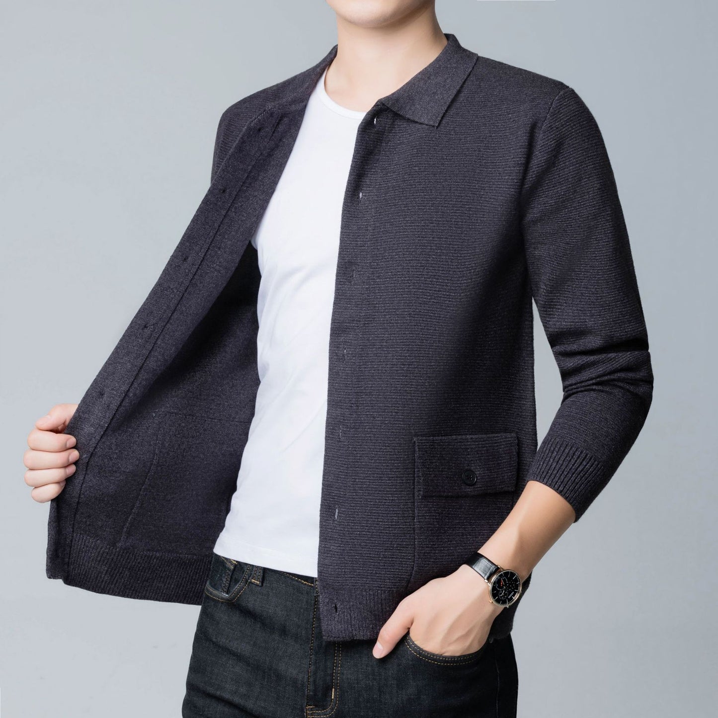 Herren-Strick-Cardigan mit Slim Fit Reverskragen langen Ärmeln und Fronttaschen