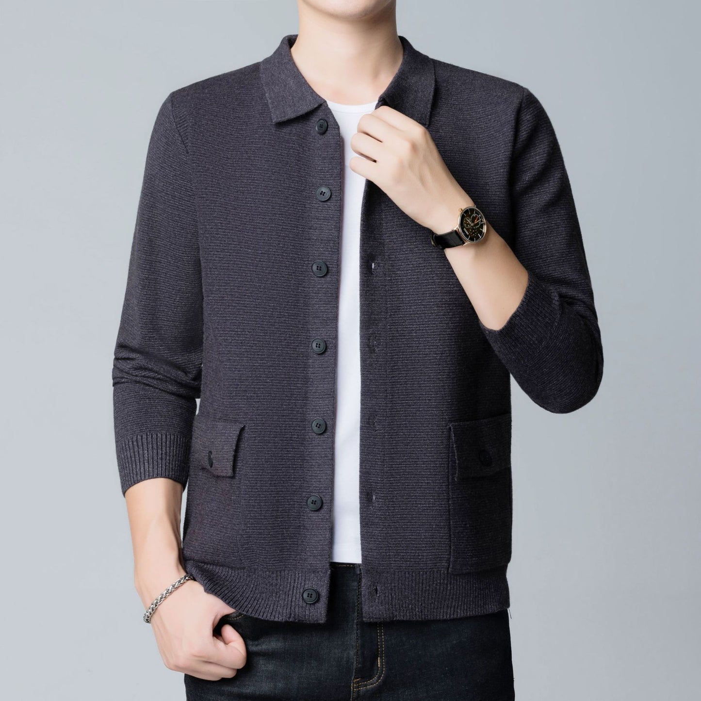 Herren-Strick-Cardigan mit Slim Fit Reverskragen langen Ärmeln und Fronttaschen