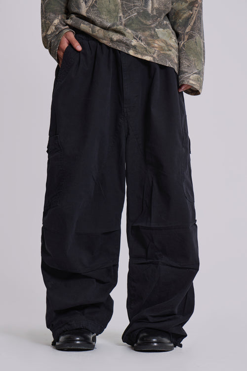 Braune Parachute Cargo-Hose  - Ideal für Herbst & Winter