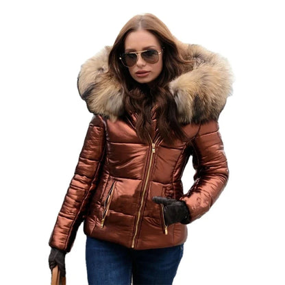 Taillierte Winterjacke mit Kunstfellkapuze | Ideal für den Winter