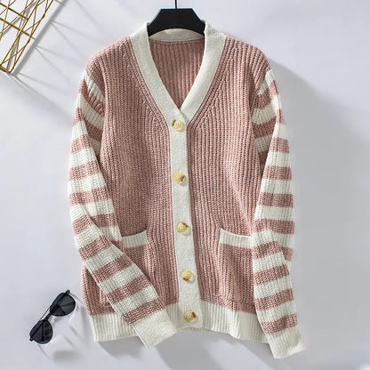 Damen Strickpullover mit Streifen, Knopfleiste und Taschen – Ideaal für den Winter