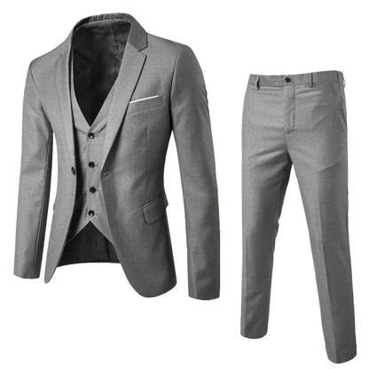 Zweiteiliger Anzug mit Weste und Hose - ideal für Herbst und Winter