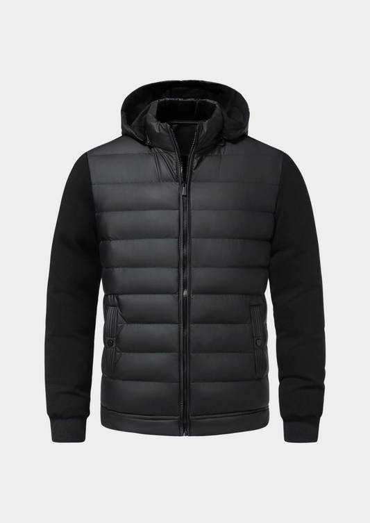 Schwarze Herren-Steppjacke mit Kapuze, Reißverschluss und gerippten Ärmeln. Stilvolle Winterjacke, warm und modern. Ideal für kalte Tage.