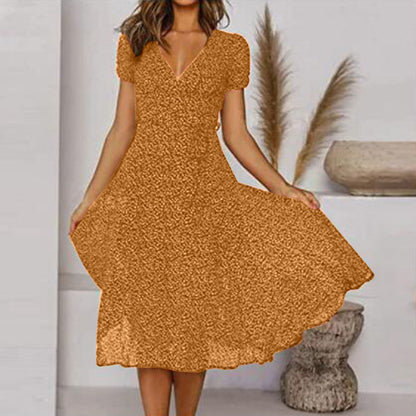 A-Linien-Kleid mit V-Ausschnitt und Fließendem Rock | Ideal für Frühling und Sommer