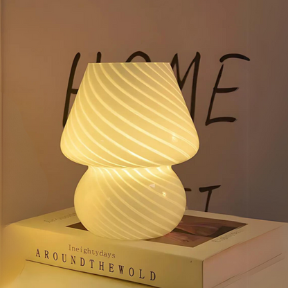 Dekorative Glas-Tischlampe für sanfte Beleuchtung