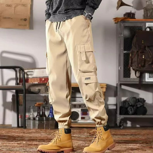 Herrenweite Latzhose mit Knöchelbündchen und Kordelzug – Ideal für alle Jahreszeiten