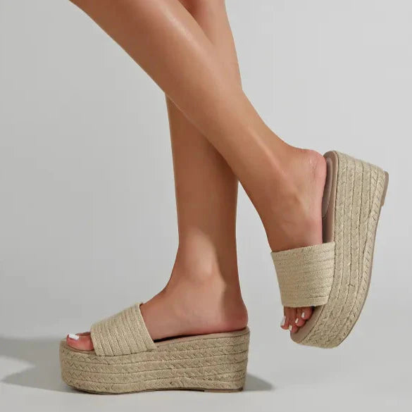Damenturnschuhe mit Absatz aus Mikrofaser für den Sommer mit runder Spitze und Gummisohle