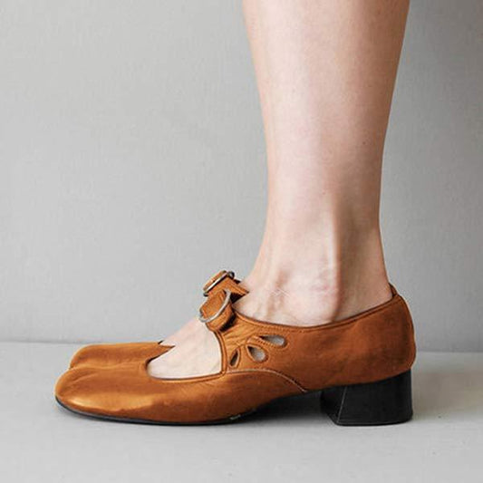 Leder-Keilabsatzsandalen mit verstellbarer Schnalle | Ideal für den Sommer