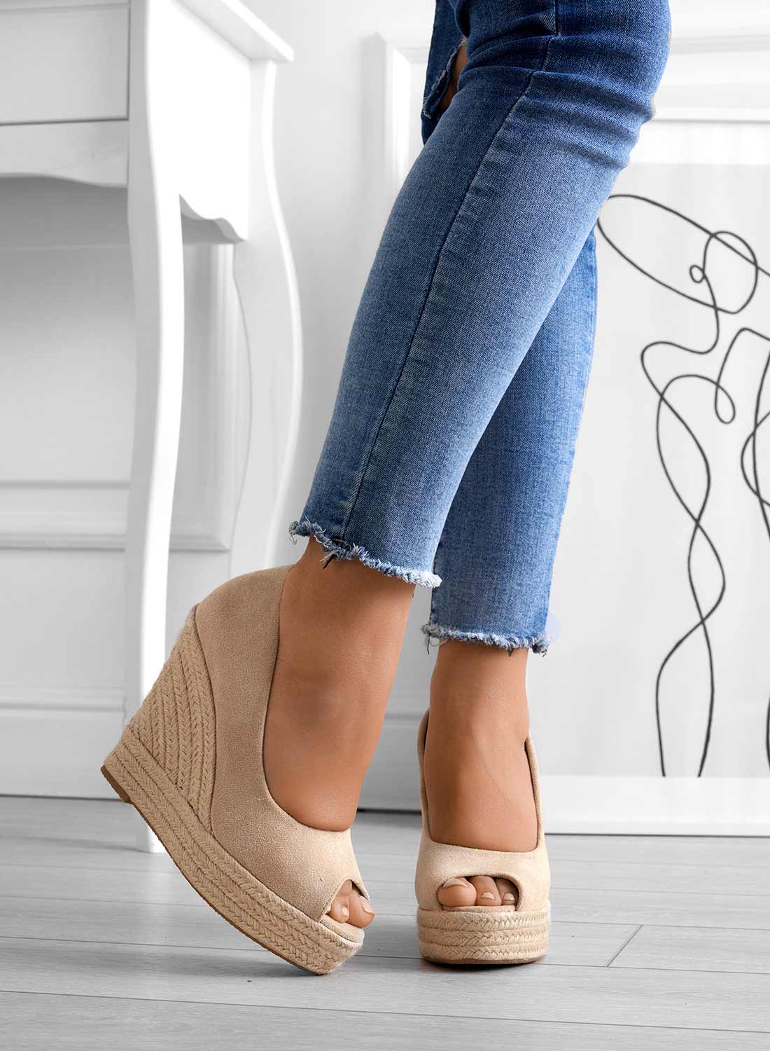 Damen Keilsandalen für den Frühling mit offener Zehenpartie weichem Futter und Slip-On-Passform