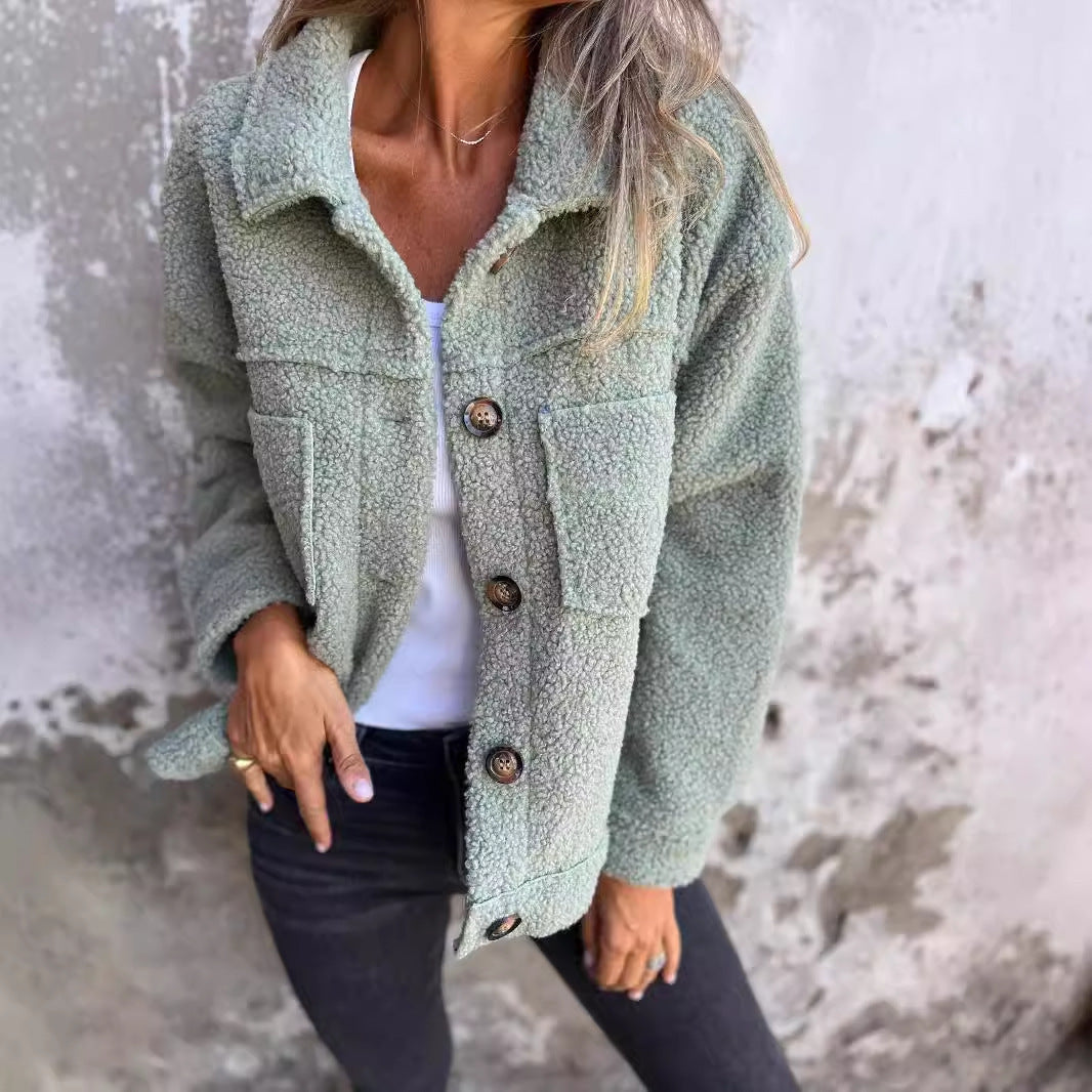Mittelschwerer Strickpullover mit langen Ärmeln für Herren einreihig mit Reverskragen und Patchwork Details