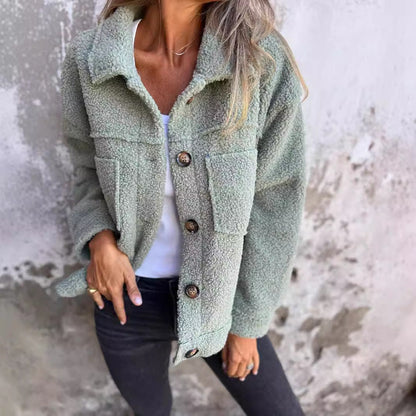 Mittelschwerer Strickpullover mit langen Ärmeln für Herren einreihig mit Reverskragen und Patchwork Details