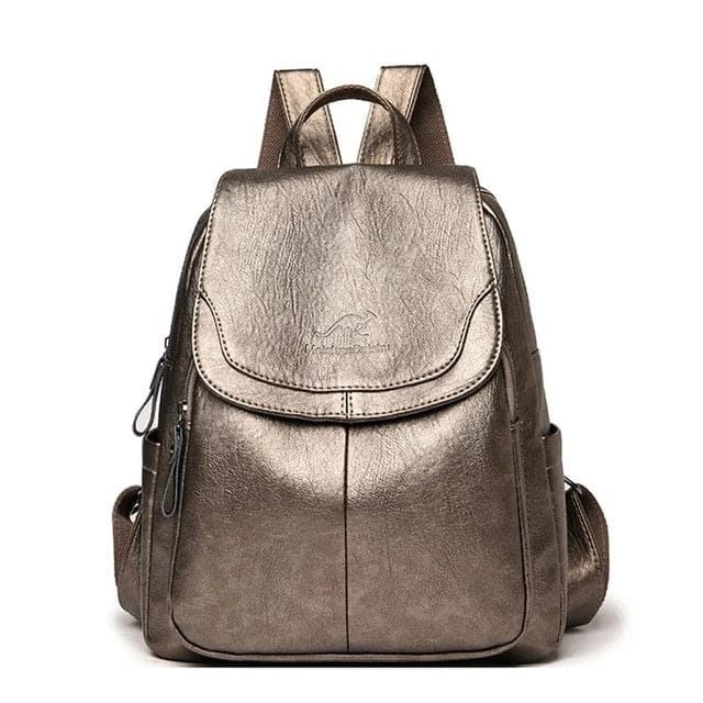 Brauner Leder-Rucksack mit Reißverschlüssen und verstellbaren Trägern, ideal für Damen. Modischer, robuster Tagesrucksack für Schule oder Freizeit.