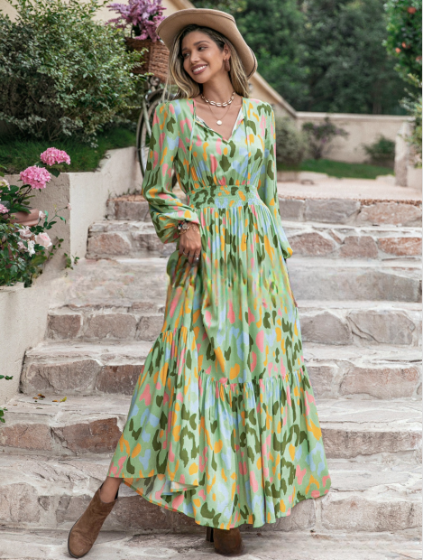Boho-Maxikleid mit Smock-Taille, floralem Muster und langen Ärmeln | Ideal für Frühling und Herbst
