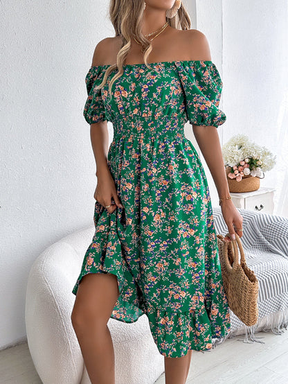 Geblümtes Kleid mit eckigem Ausschnitt, Rüschen und hoher Taille | Ideal für den Sommer