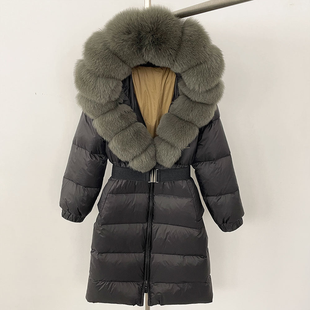 Damen Wintermantel mit Kapuze, schwarzer Daunenmantel, Kunstpelzbesatz, warm, stilvoll, modisch, ideal für kalte Temperaturen.