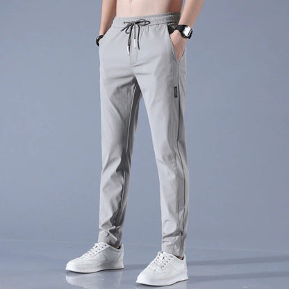 Herren Jogginghose Mit Schlanker Tapered Passform Und Elastischem Bund