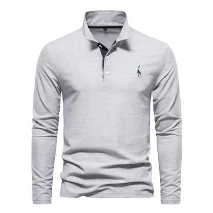 Graues Langarm-Poloshirt für Herren mit Knopfleiste und gesticktem Giraffen-Logo. Stilvolles, elegantes Design, ideal für Freizeit und Büro.