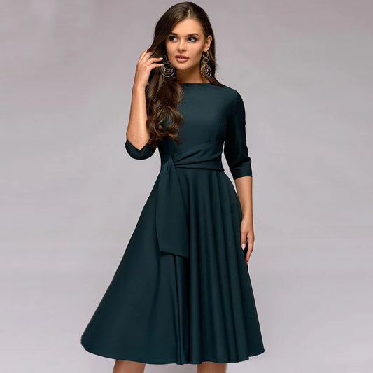 Midi-Swingkleid mit Taillenband & 3/4-Ärmeln | Perfekt für Frühling & Herbst