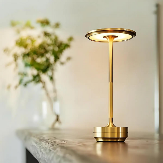 Moderne & Minimalistische Tischlampe