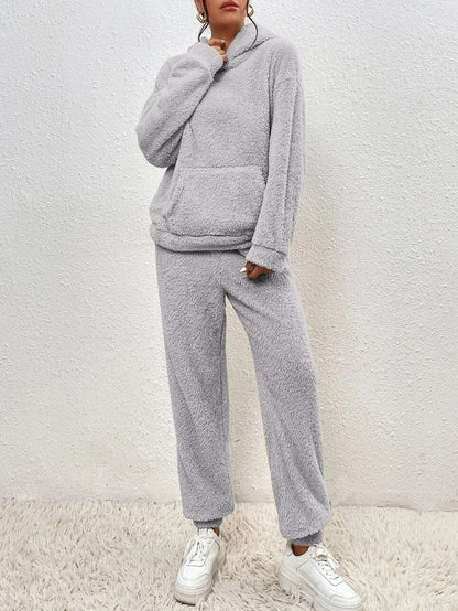 Bequemer Teddy-Hausanzug mit Kapuze und Wärmendem -  Ideal für Herbst und Winter